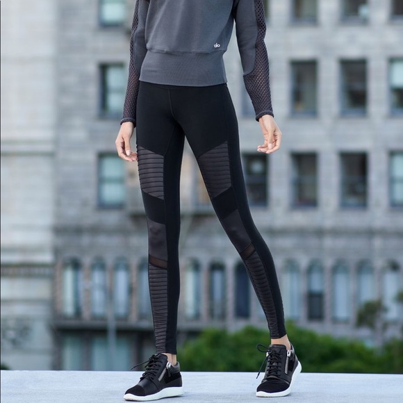 ALO Yoga Pants - Alo HIGH-WAIST MOTO LEGGING size m